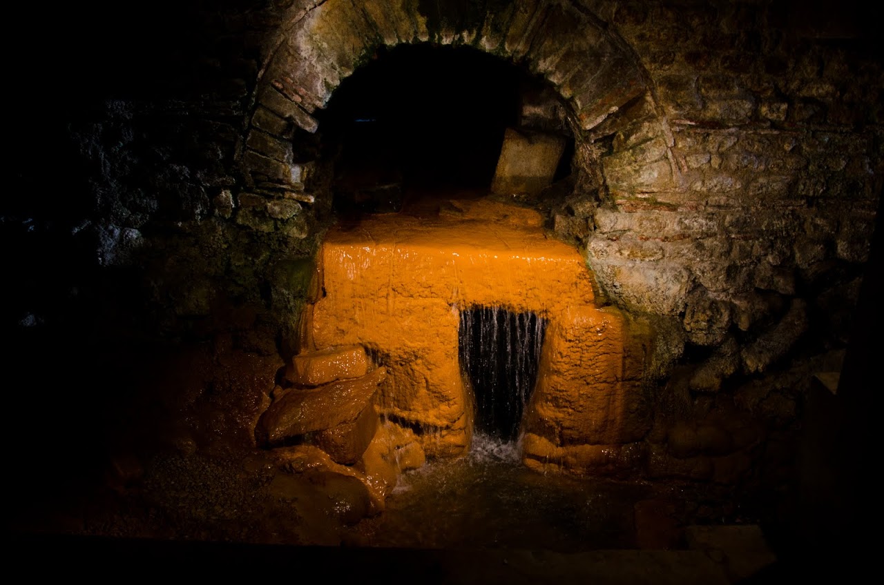Sewer system Roman Baths