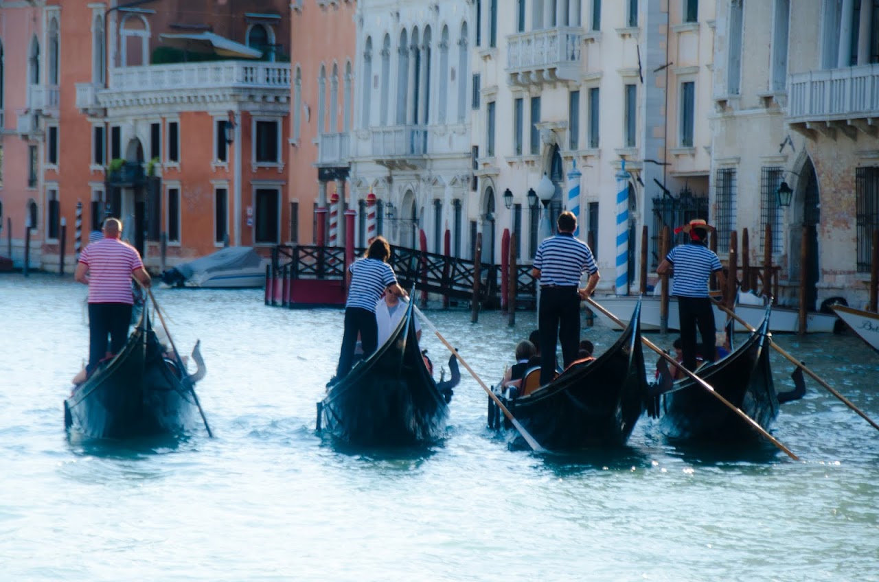 Venice gondoliers