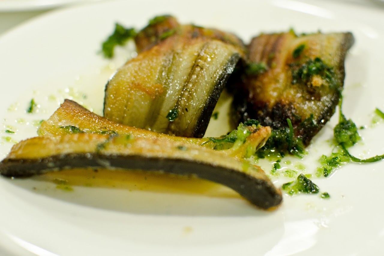 Fried eel at L'Estany