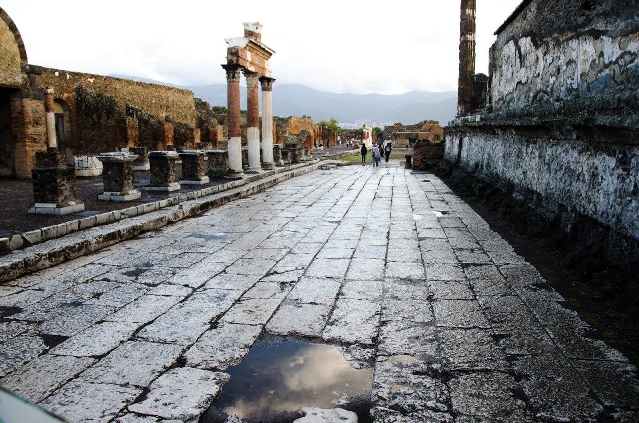 Pompeii avenue